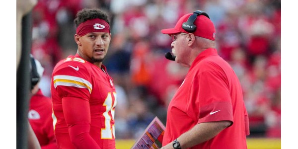 Los Kansas City Chiefs ficharon a Justin Fields como quarterback